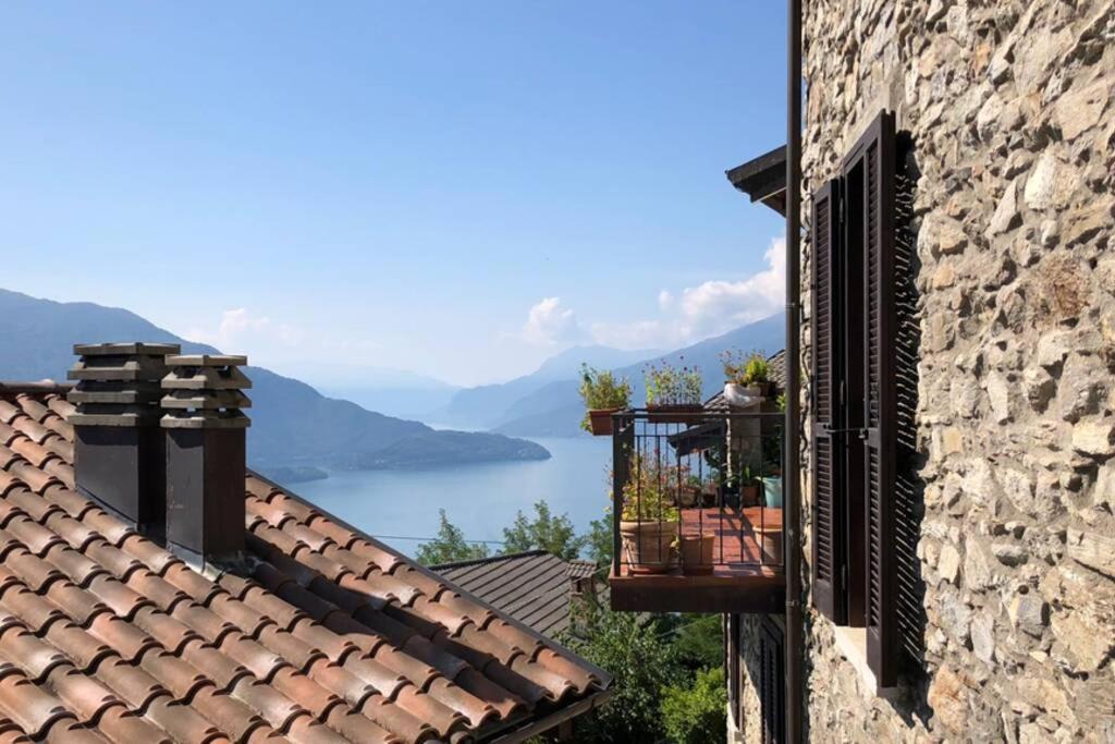 La Poulerie - Suite Dependance Gera Lario Exterior foto